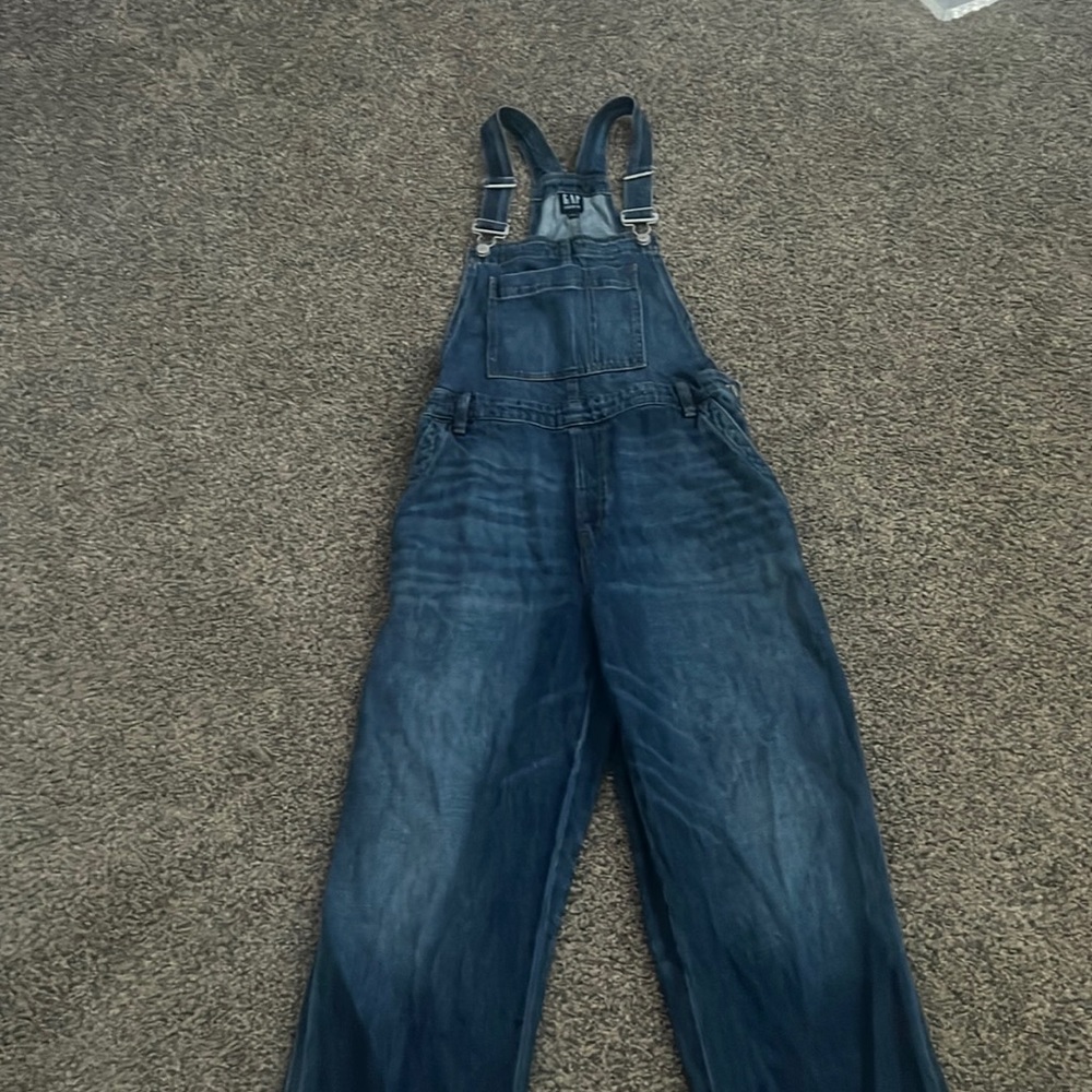 Vintage overalls. Dark blue denim. Size medium